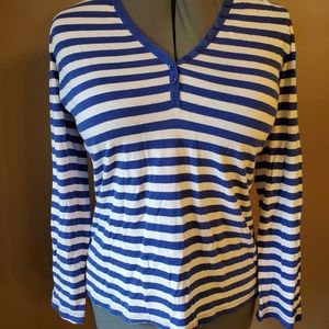 Gap long sleeve t-shirt